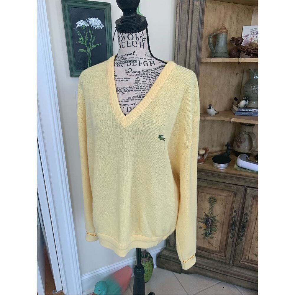 Vintage 70’s IZOD Lacoste Men’s V-neck yellow orlon acrylic Sweater - Picture 8 of 8